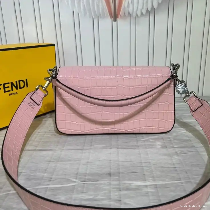 Cheap Medium Crocodile In Tiffany Leather Baguette Bag Fendi Pink 0604